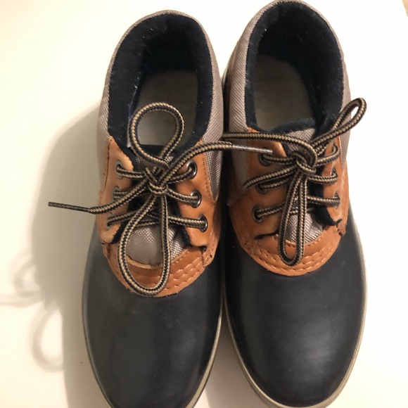 Bass Low Duck Shoes, Sz 8 - Picture 2 of 4